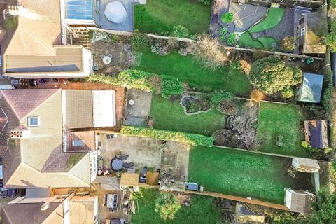 203 Chastilian Road, Crayford, Dartford, DA1 3LW