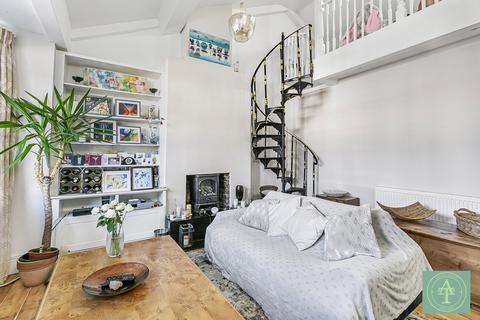 2 bedroom flat for sale, Radcliffe Road, N21