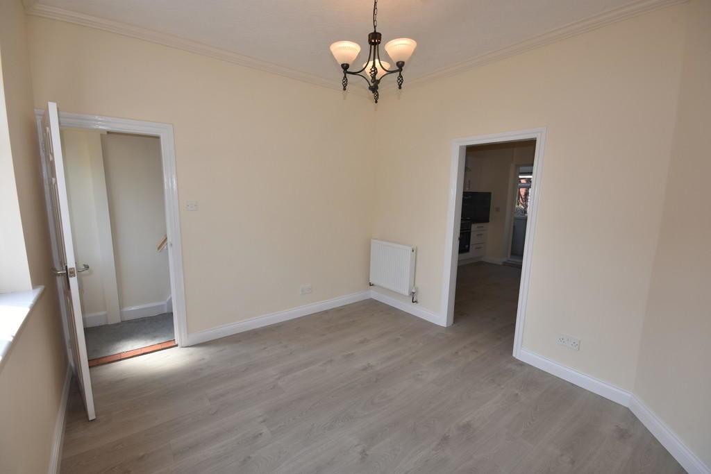 Lounge 2 (002)