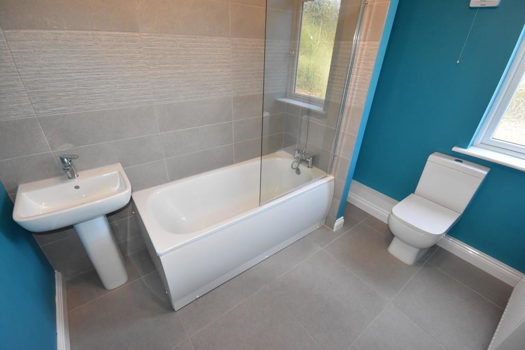 Bathroom (002)