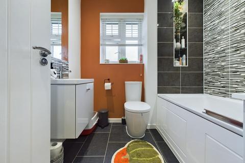 3 bedroom detached house for sale, Tapestry Walk, Clay Cross