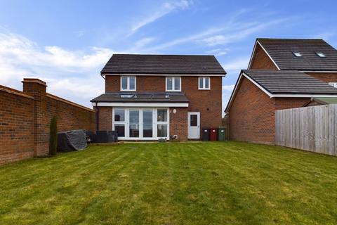 3 bedroom detached house for sale, Tapestry Walk, Clay Cross