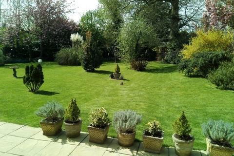 5 bedroom detached house for sale, Shelfanger