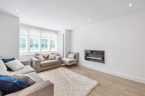 4 bedroom detached house for sale, Beauclare Close, Leatherhead KT22