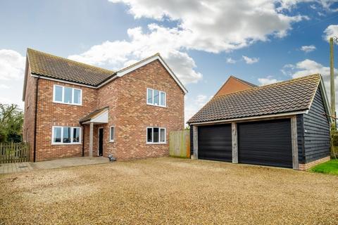 4 bedroom detached house for sale, Tibenham