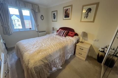 2 bedroom apartment for sale, Swallows Court, Spalding