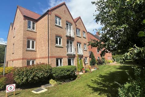 2 bedroom apartment for sale, Swallows Court, Spalding