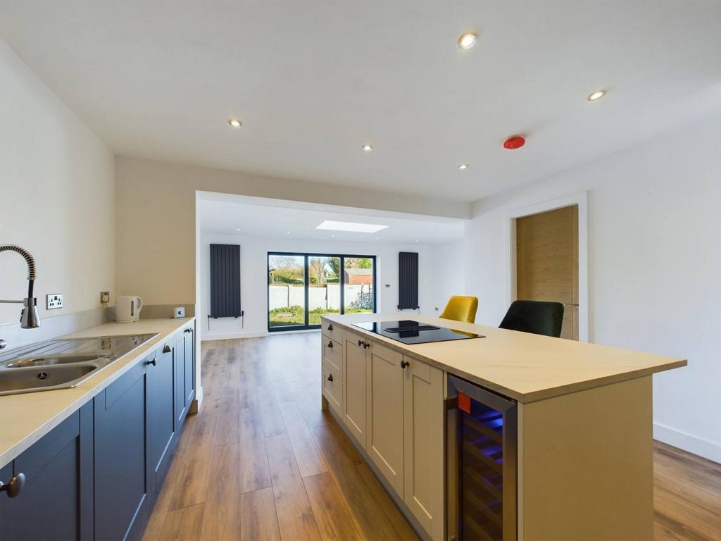 Kitchen/Diner/Living Area