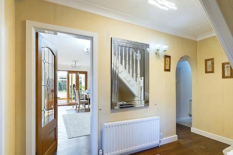50 Streetly Crescent, Sutton Coldfield, B74 4PZ