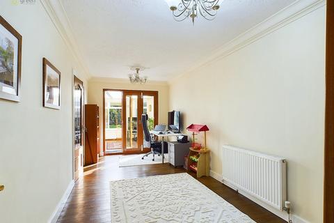 50 Streetly Crescent, Sutton Coldfield, B74 4PZ