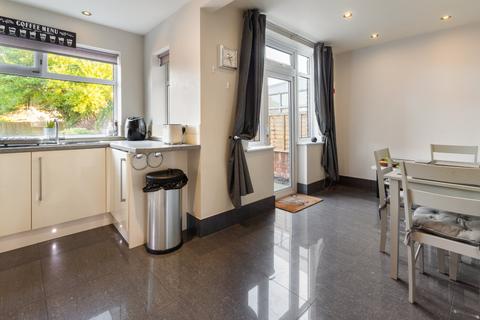 7 Phelps Place, Grimsby, DN32 8LY