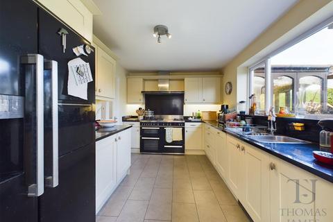 4 bedroom detached house for sale, Pinfold Close, Kinoulton, Nottingham