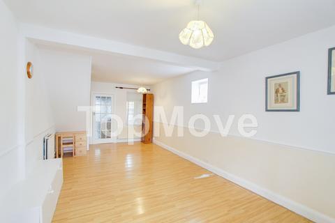 2 bedroom house to rent, Napier Road, Croydon, CR2