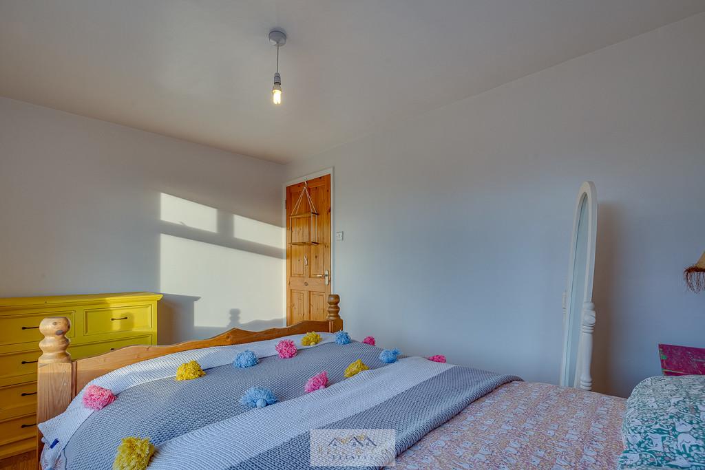 Bedroom 2.4