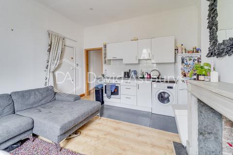 2 bedroom flat to rent, Mildmay Road, Islington, London