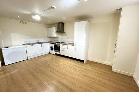 1 bedroom apartment for sale, Staines Road, Feltham