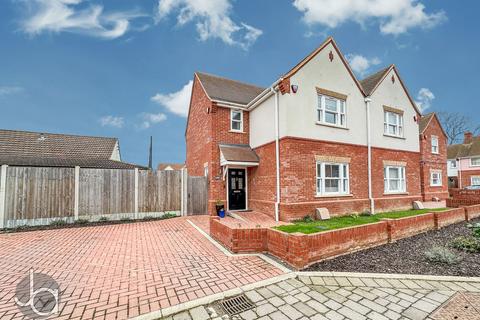 3 bedroom semi-detached house for sale, Joslin Close, Colchester