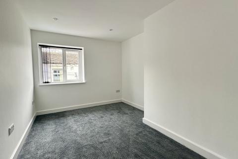 2 bedroom apartment to rent, Cheapside, Cleckheaton