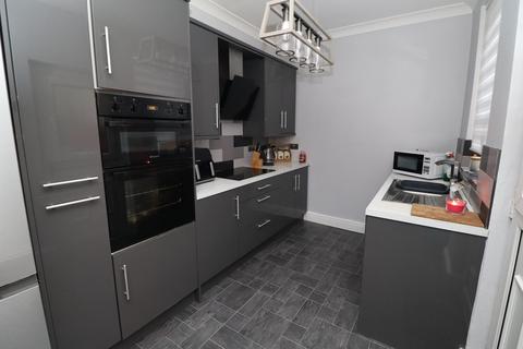 3 bedroom terraced house for sale, Avenue Road, Rotherham S63