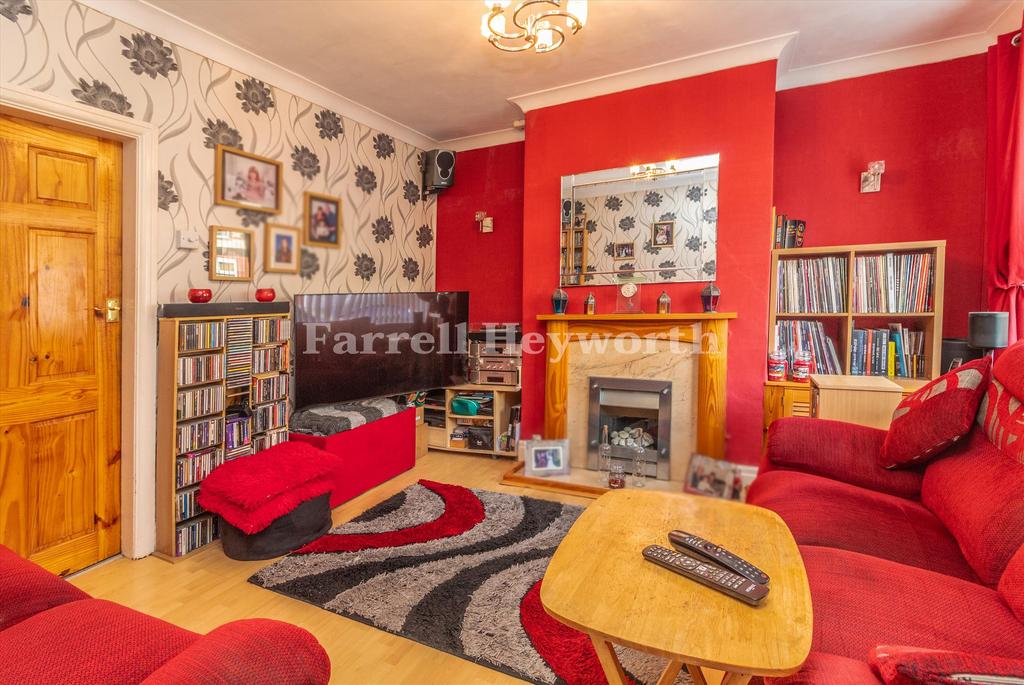 Lounge image 2
