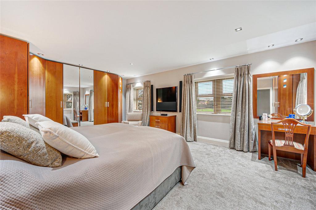 Main Bedroom