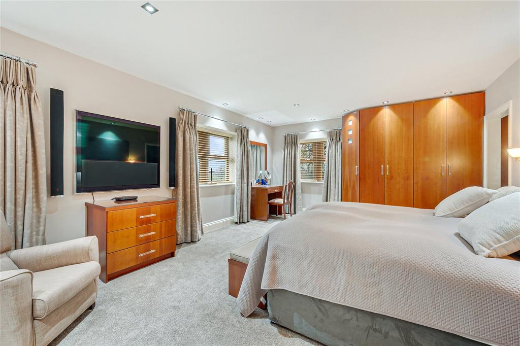 Main Bedroom