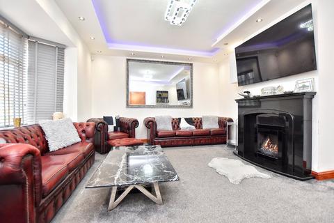 4 bedroom semi-detached house for sale, Ashbrook Hey Lane, Smallbridge, Rochdale, Greater Manchester, OL12