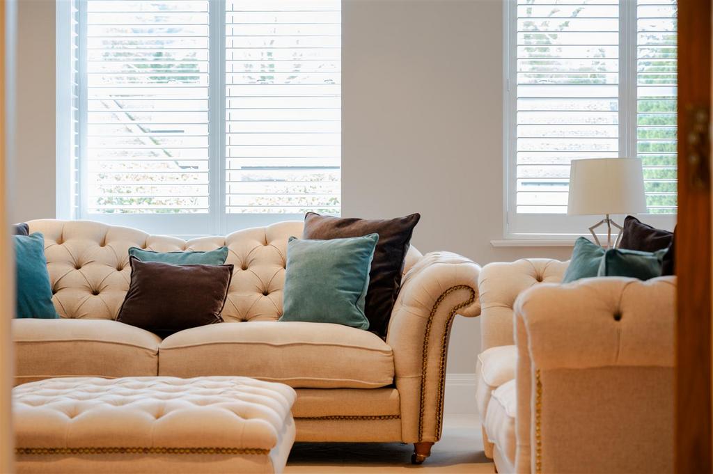 HIGH OAKS CLOSE, 6 LIFESTYLES-8.jpg