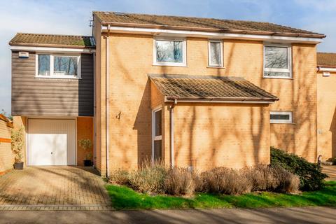 4 bedroom detached house for sale, Homestead Close, Rayleigh SS6