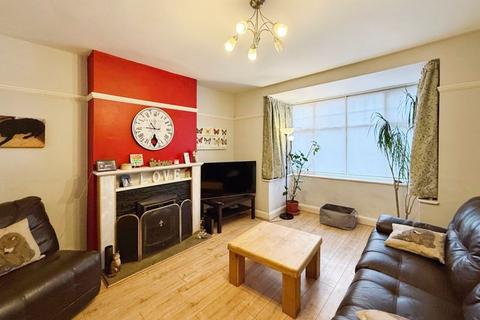 4 bedroom end of terrace house for sale, Potters Road, Barnet