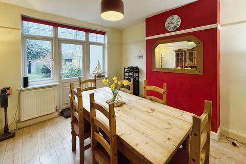 undefined, Potters Road, Barnet, EN5