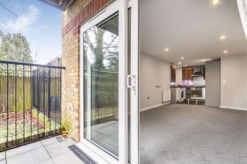 2 bedroom flat for sale, Hatherley Road, Sidcup