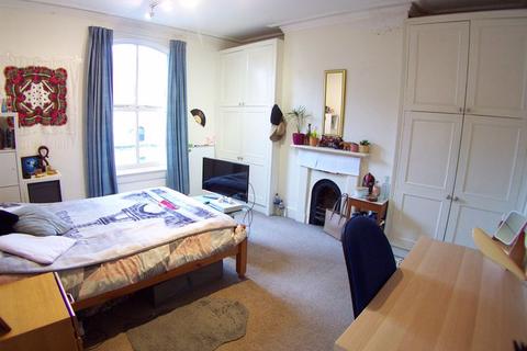 21 Bennett Road, Leeds, LS6 3HN
