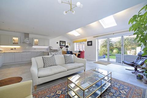 4 bedroom detached house for sale, Colley Gardens, Cranleigh