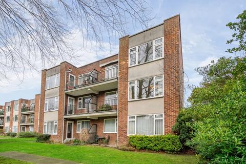 19 Holmbury Manor, Sidcup, DA14 6DF