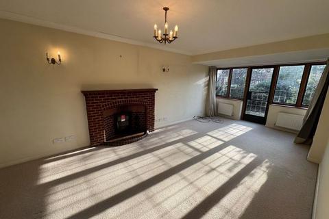 4 bedroom detached house to rent, Kemnal Park, Haslemere