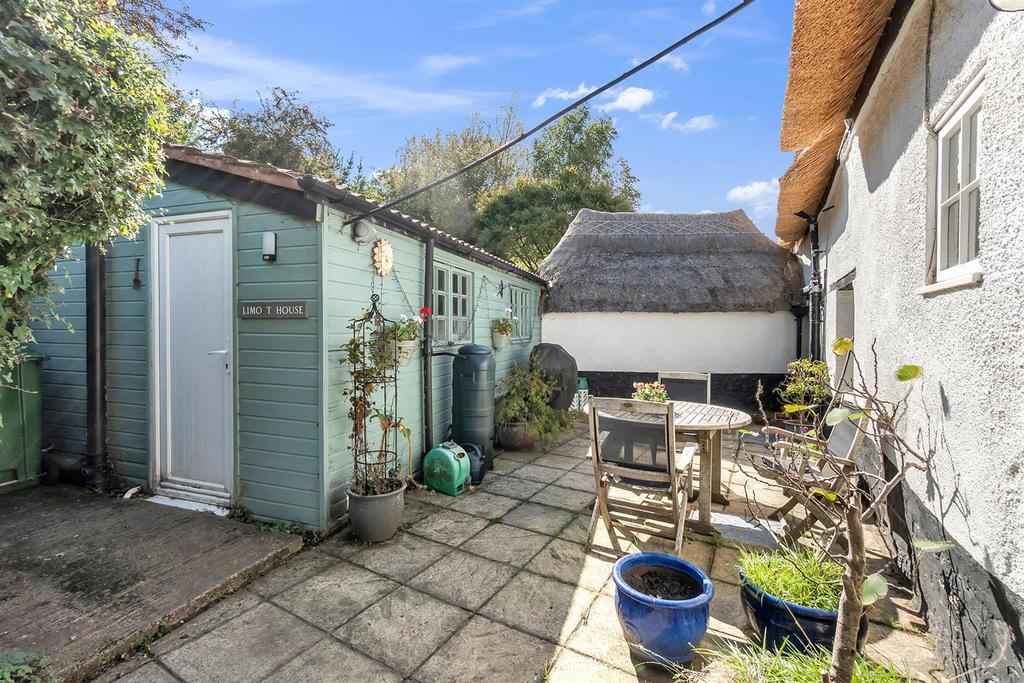 Garden shed