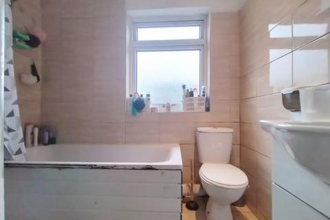 70 Wakefield Street, London, N18 2AQ