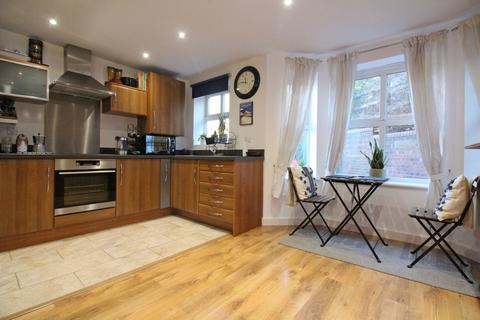 34 Crownoakes Drive, Wordsley, Stourbridge, DY8 5SQ