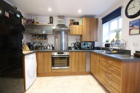 34 Crownoakes Drive, Wordsley, Stourbridge, DY8 5SQ