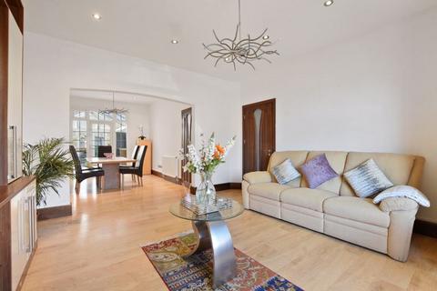 4 bedroom semi-detached house for sale, Durham Road, Harrow