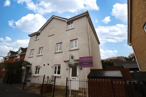 4 bedroom townhouse for sale, Fallow Crescent, Southampton SO30