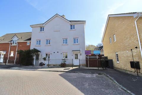40 Fallow Crescent, Hedge End, Southampton, SO30 2QG