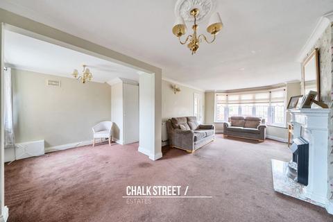43 Simpson Road, Rainham, RM13 7LB
