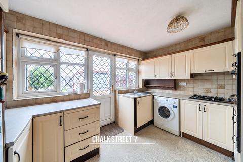 43 Simpson Road, Rainham, RM13 7LB