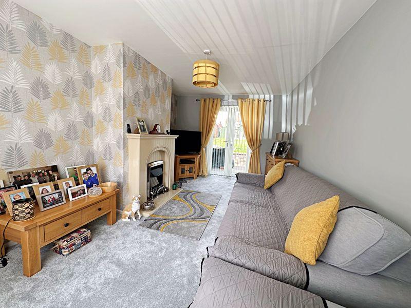 Lounge 2