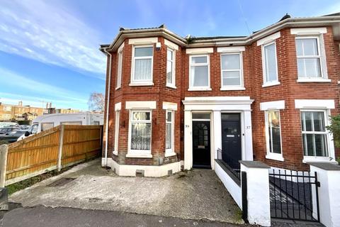 3 bedroom house for sale, Woodside Road, Southbourne