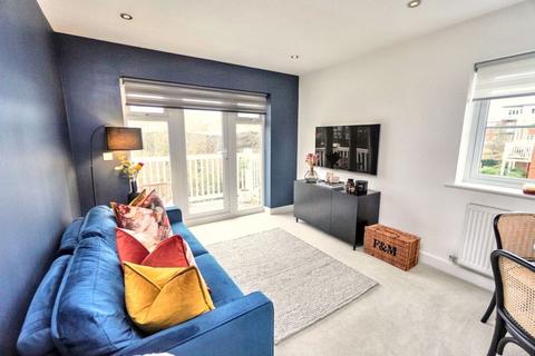 2 bedroom apartment for sale, Chequers Avenue, High Wycombe HP11