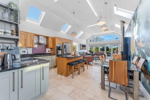 St Ives, 57 Meadowfoot Road, West Kilbride, KA23 9BY