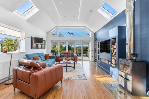 St Ives, 57 Meadowfoot Road, West Kilbride, KA23 9BY
